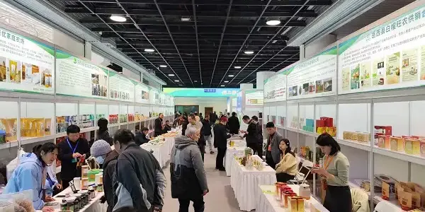 和平乡强村富民公司茯苓产品闪耀2025上海农交会