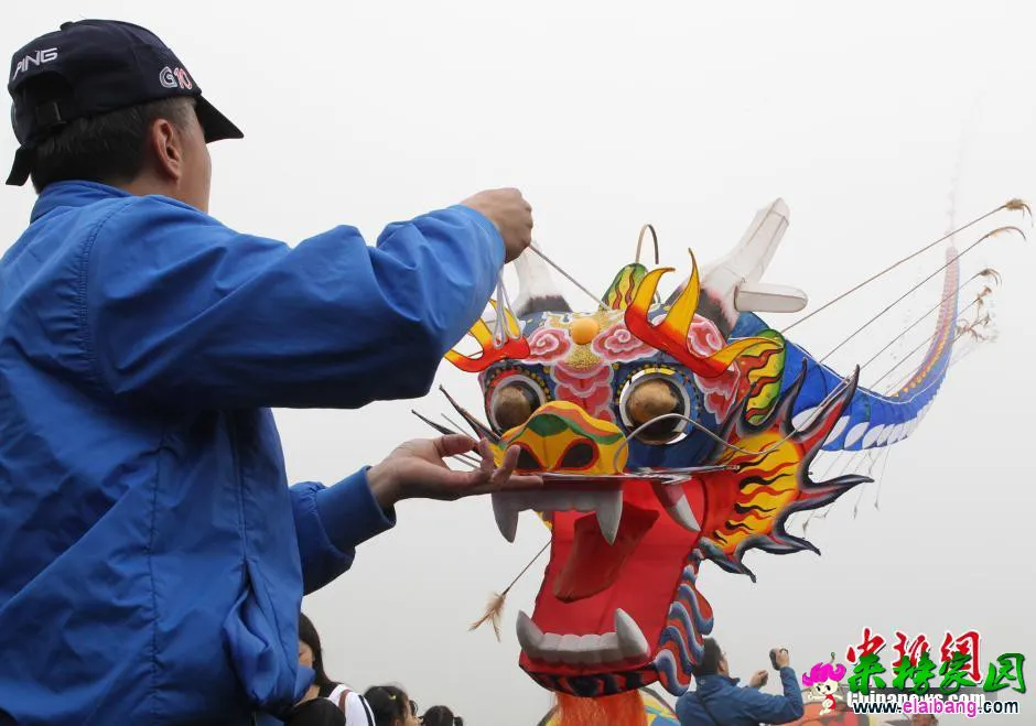 getimg.php?url=http%3A%2F%2Fwww.sinaimg.cn%2Fdy%2Fslidenews%2F1_img%2F2015_14%2F2841_560837_908952.webp