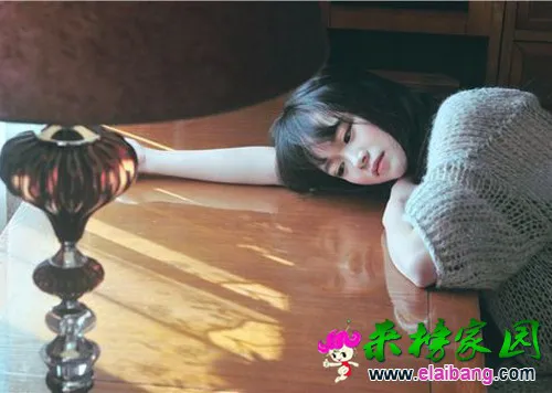 2000 (2).webp