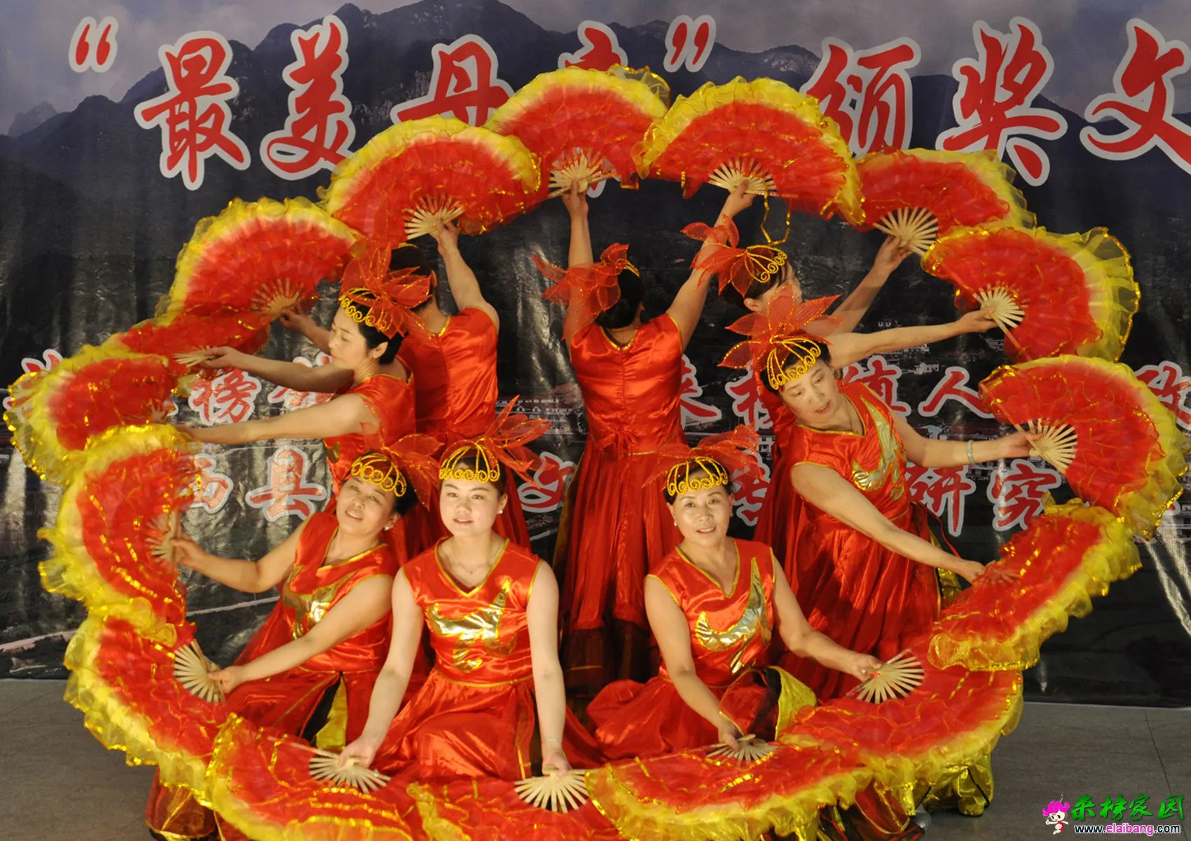 珍爱婚纱摄影婚庆策划拍摄 (11).webp