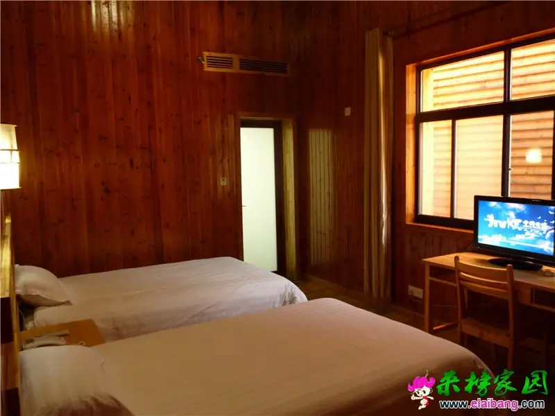 客厅 (3).webp