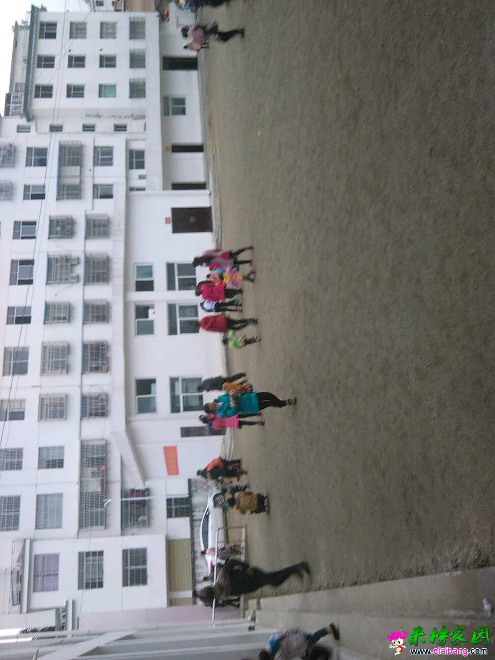 215527yemn58j8umee6n6n.webp