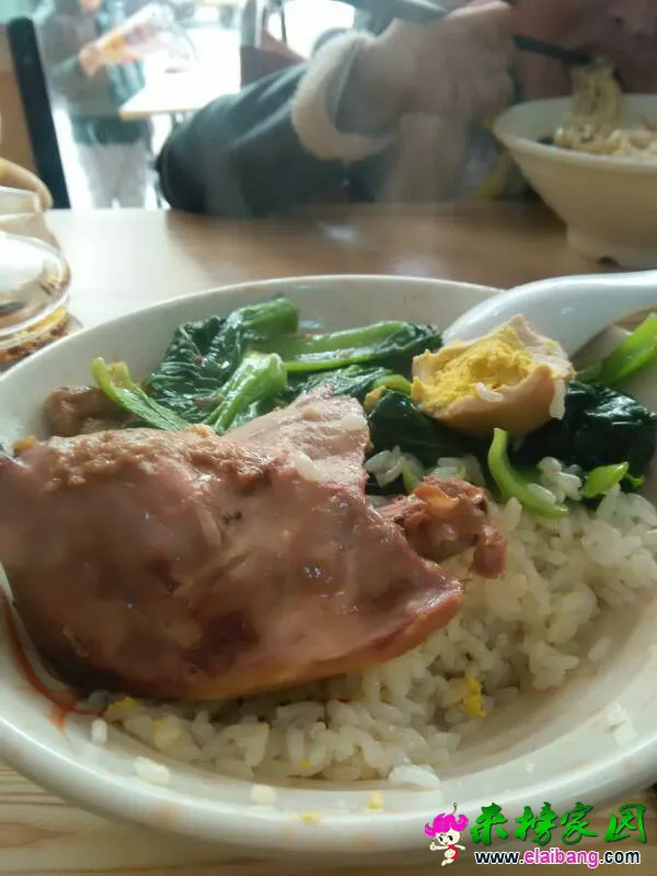 181441ocmgm38gggezflp3.webp
