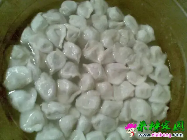 getimg.php?url=http%3A%2F%2Fimg1.gtimg.com%2F16%2F1692%2F169278%2F16927887_980x1200_0.webp