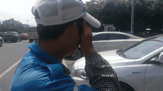 70566e5743e6e02b1c7c7bea6dc0e198.gif