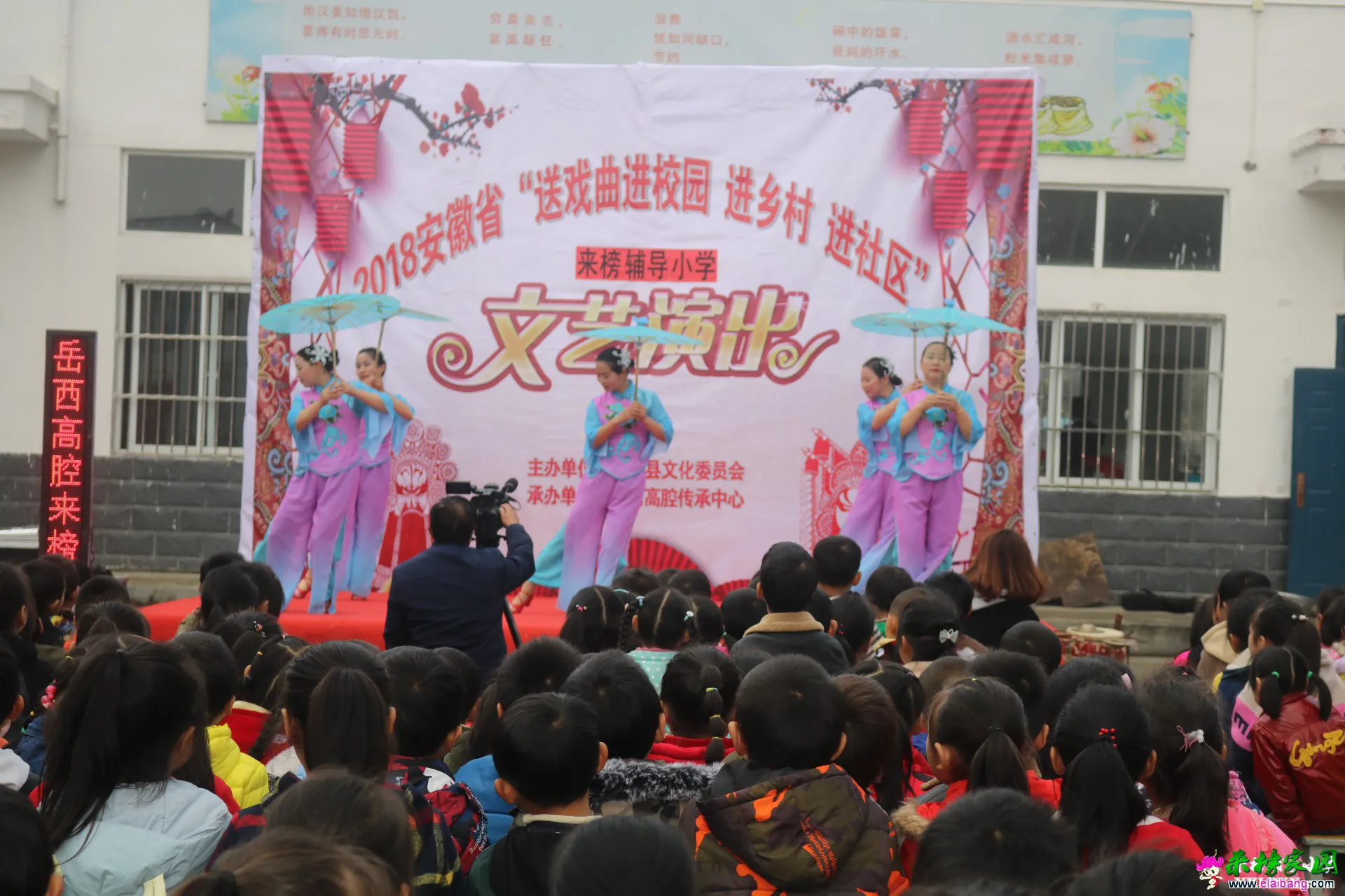 141025umwiko049vmkpo99.webp