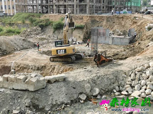 195100fx3tm333cdk65ch3.webp